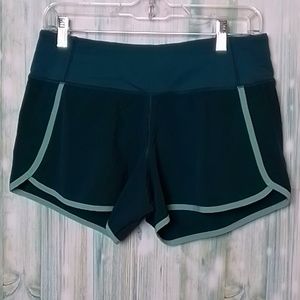 Lululemon run times short II green size 6